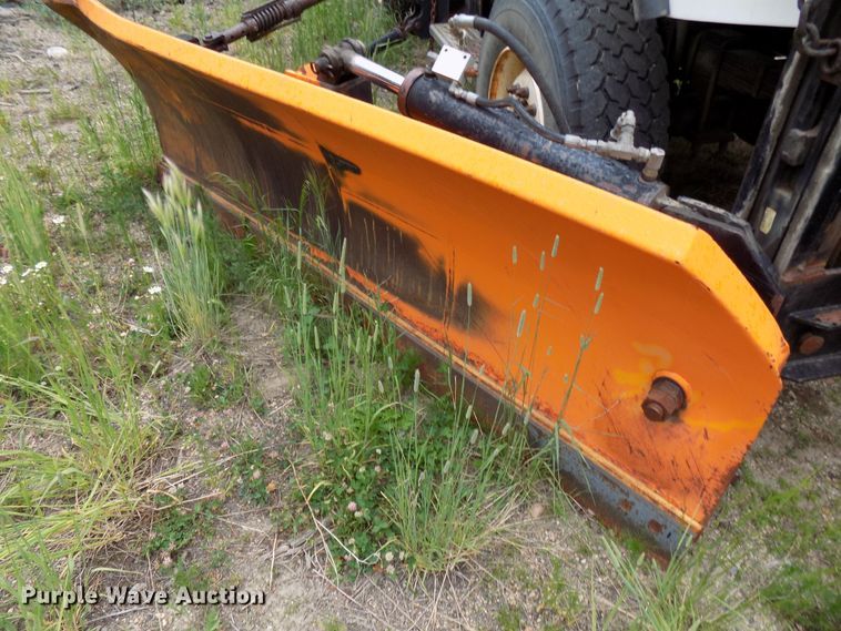 image for item DD6129 2001 Freightliner FL80  spreader truck