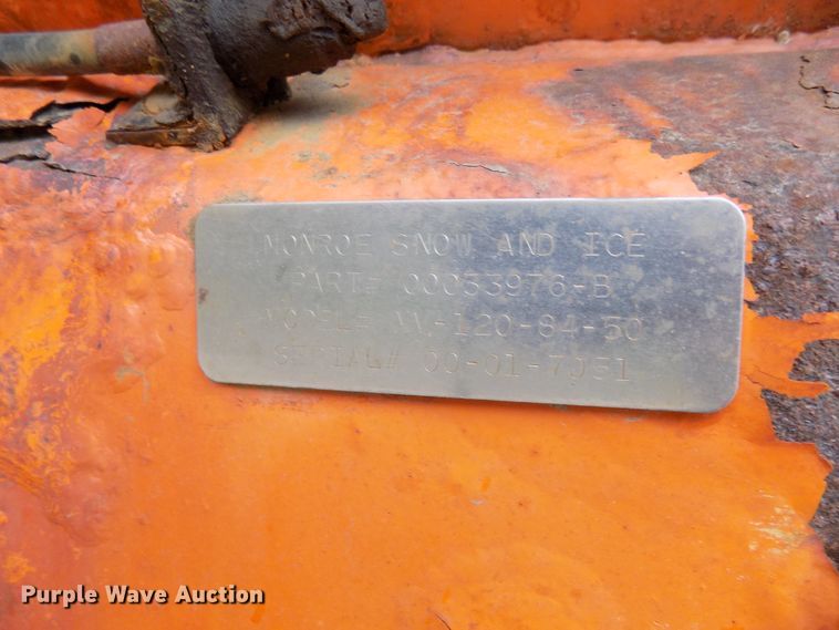 image for item DD6129 2001 Freightliner FL80  spreader truck