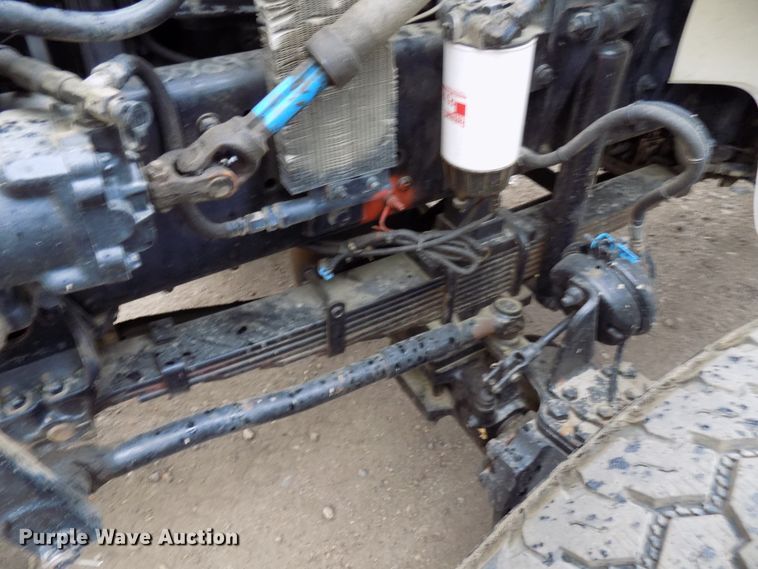 image for item DD6130 2001 Freightliner FL80  spreader truck