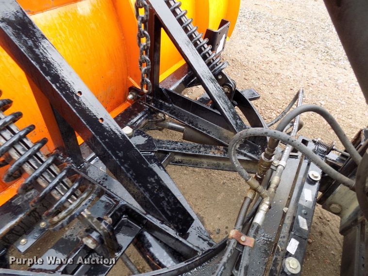 image for item DD6130 2001 Freightliner FL80  spreader truck