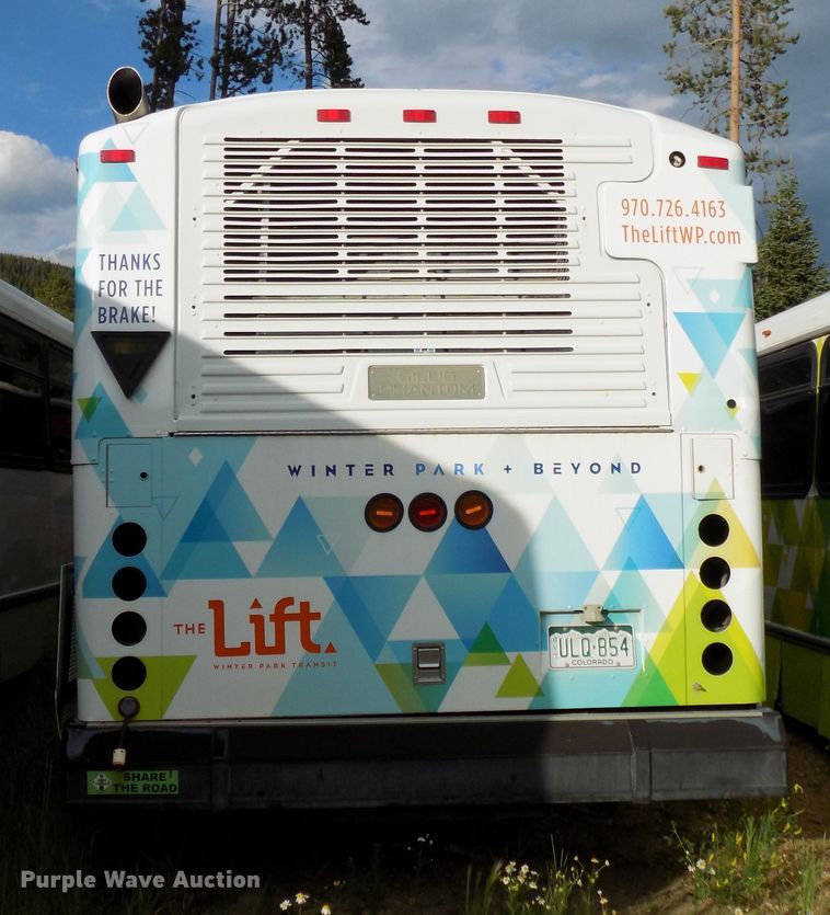 image for item DD6131 1999 Gillig C21A096N4  shuttle bus