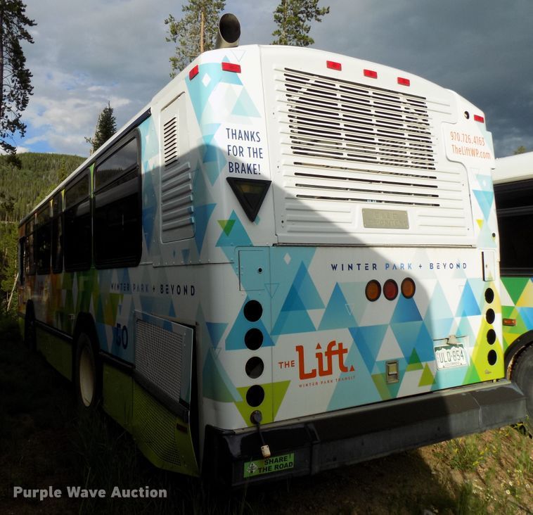 image for item DD6131 1999 Gillig C21A096N4  shuttle bus