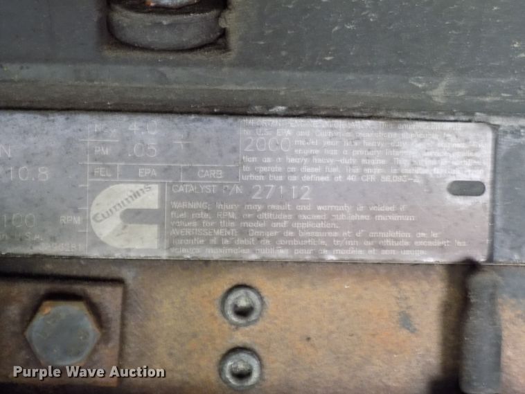 image for item DD6133 2000 Orion  shuttle bus