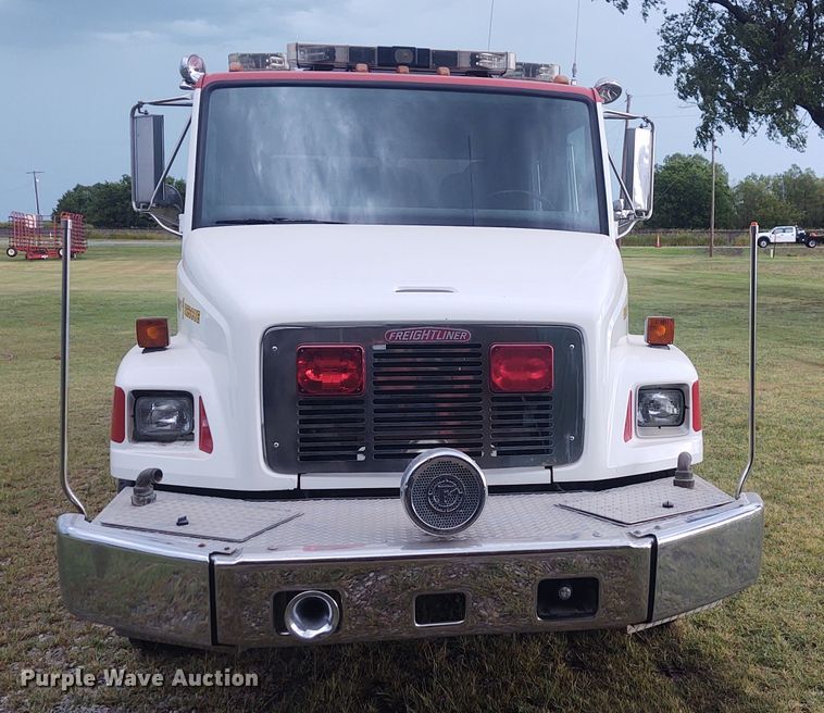 image for item DE7028 1996 Freightliner FL80  E-One heavy wet rescue fire truck