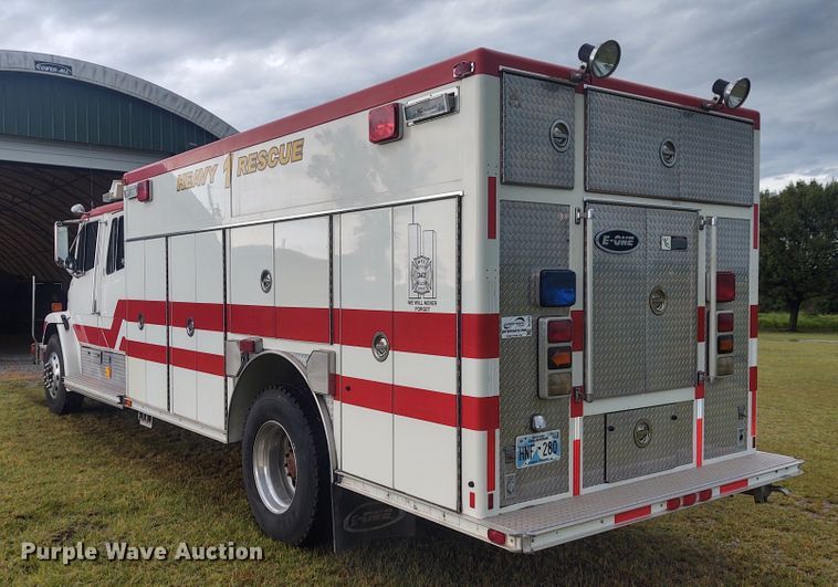 image for item DE7028 1996 Freightliner FL80  E-One heavy wet rescue fire truck