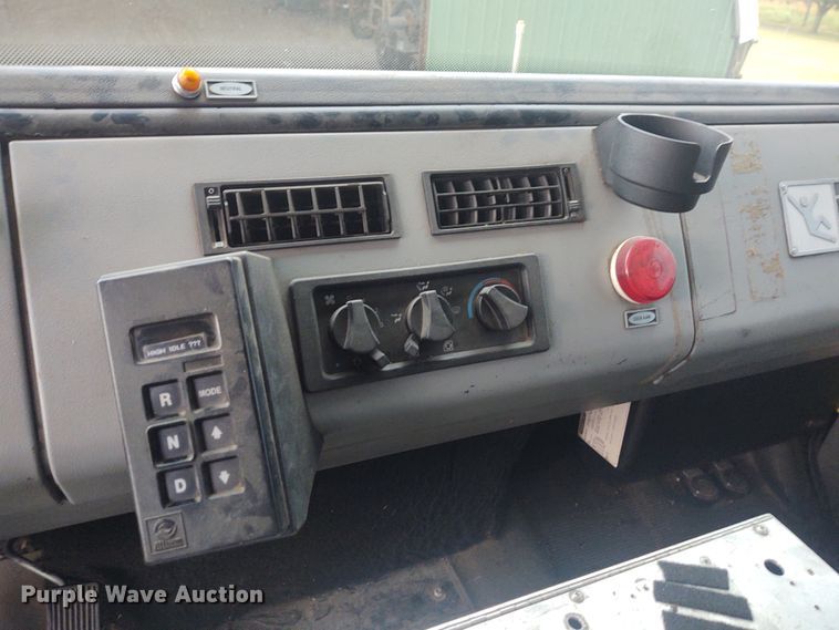 image for item DE7028 1996 Freightliner FL80  E-One heavy wet rescue fire truck