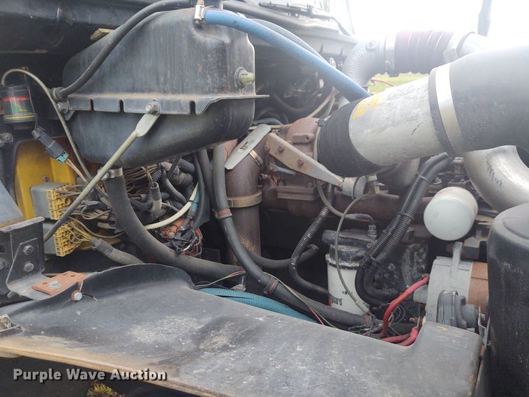 image for item DE7028 1996 Freightliner FL80  E-One heavy wet rescue fire truck