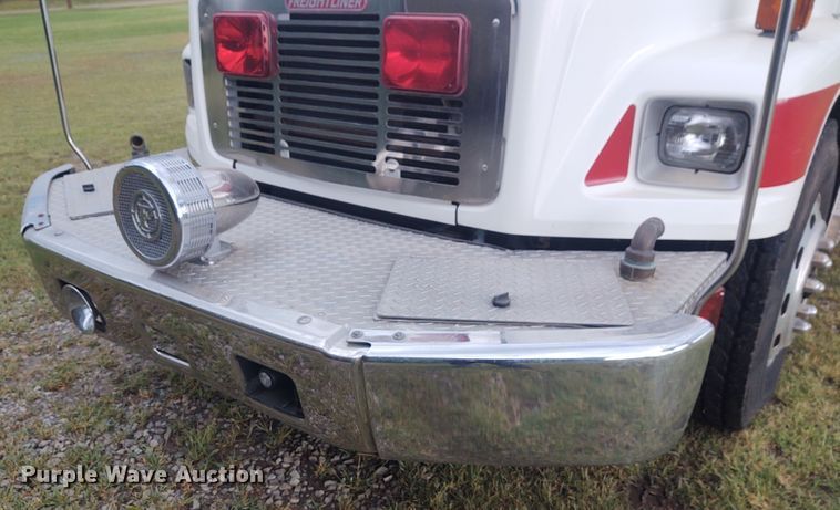 image for item DE7028 1996 Freightliner FL80  E-One heavy wet rescue fire truck