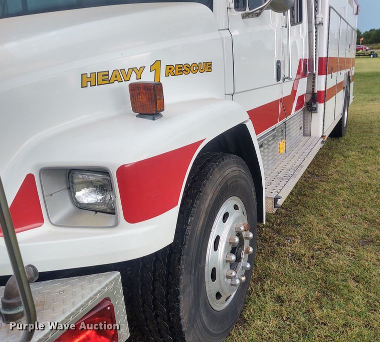 image for item DE7028 1996 Freightliner FL80  E-One heavy wet rescue fire truck