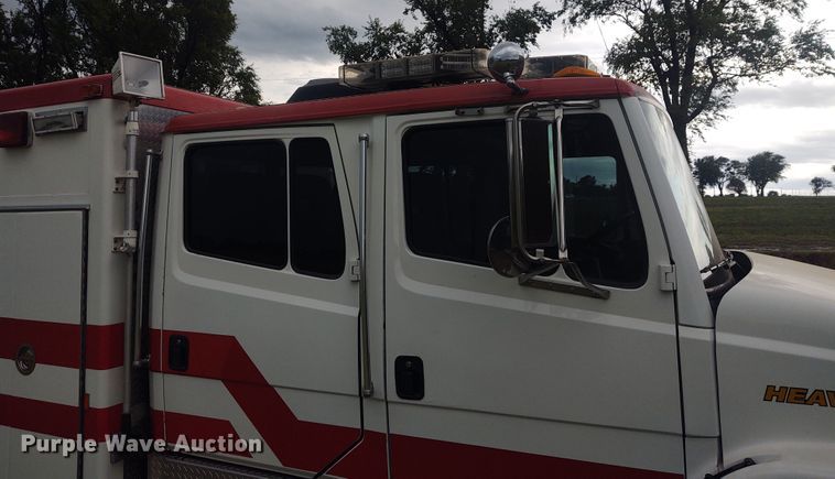 image for item DE7028 1996 Freightliner FL80  E-One heavy wet rescue fire truck