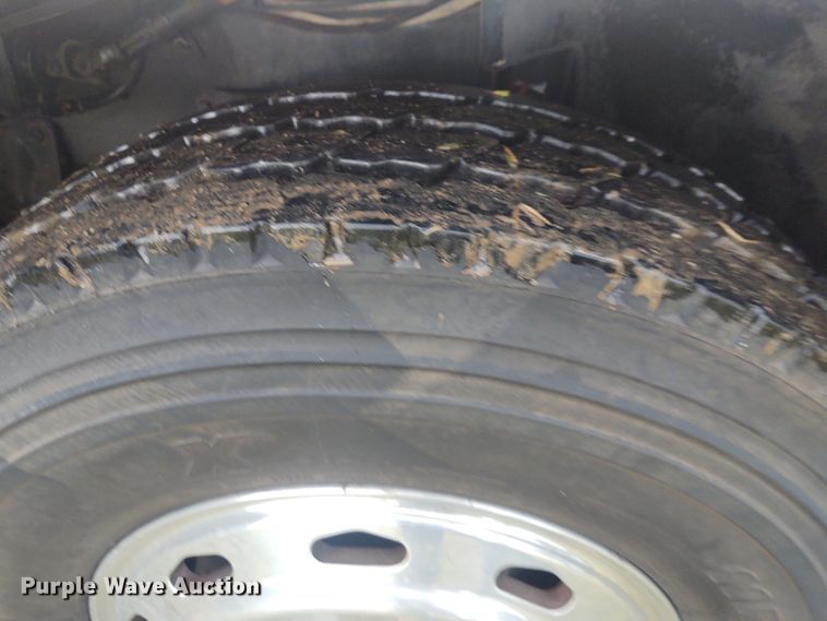 image for item DE7028 1996 Freightliner FL80  E-One heavy wet rescue fire truck