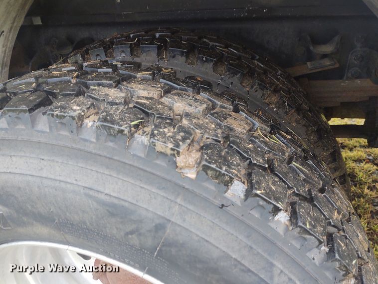 image for item DE7028 1996 Freightliner FL80  E-One heavy wet rescue fire truck