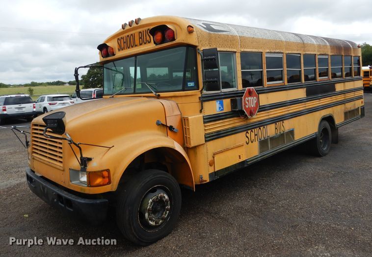image for item DF2637 2001 International 3800 Blue Bird  school bus