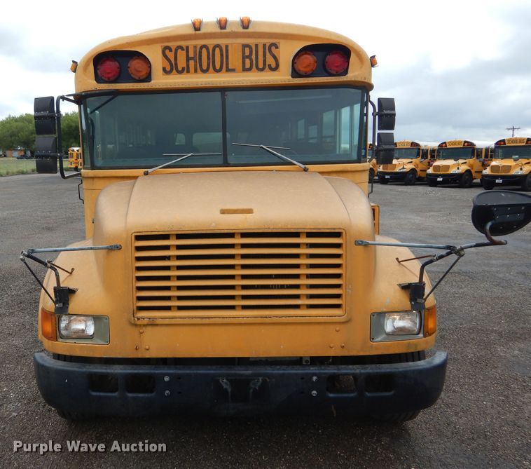 image for item DF2637 2001 International 3800 Blue Bird  school bus