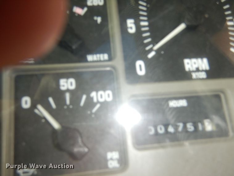 image for item DF2637 2001 International 3800 Blue Bird  school bus