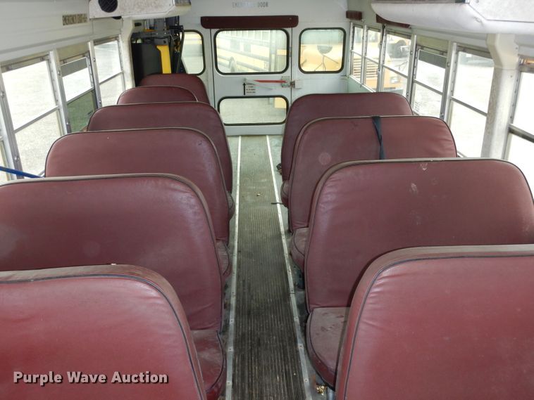 image for item DF2637 2001 International 3800 Blue Bird  school bus