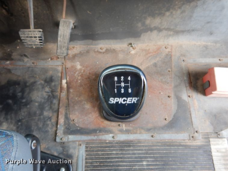 image for item DF2638 1994 International 3700  school bus