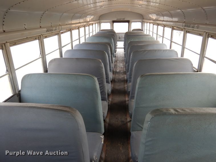 image for item DF2638 1994 International 3700  school bus