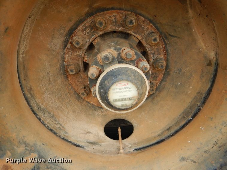 image for item DF2639 2002 International 3800  school bus