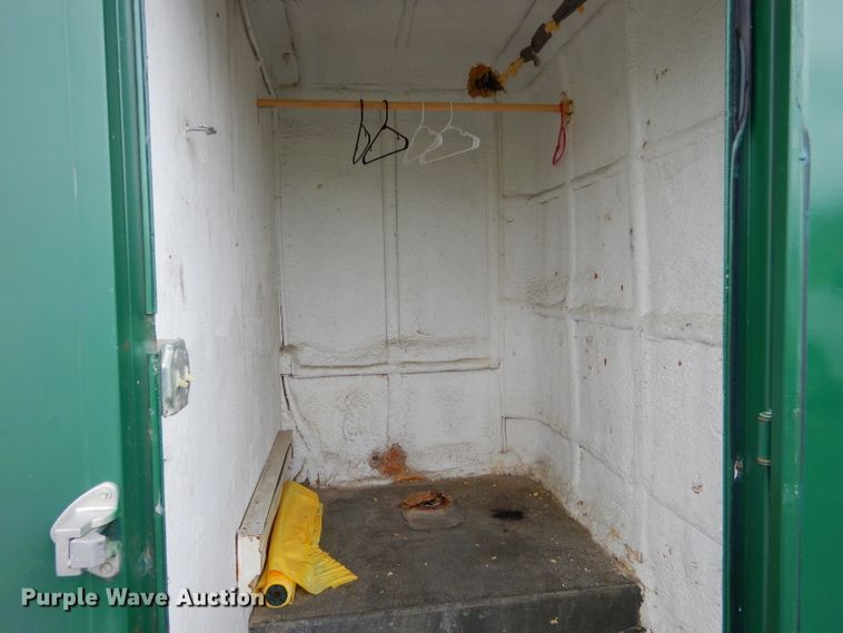 image for item DF2640 1999 S&H enclosed cargo trailer