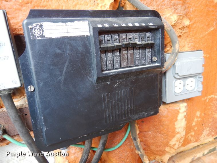 image for item DF2640 1999 S&H enclosed cargo trailer