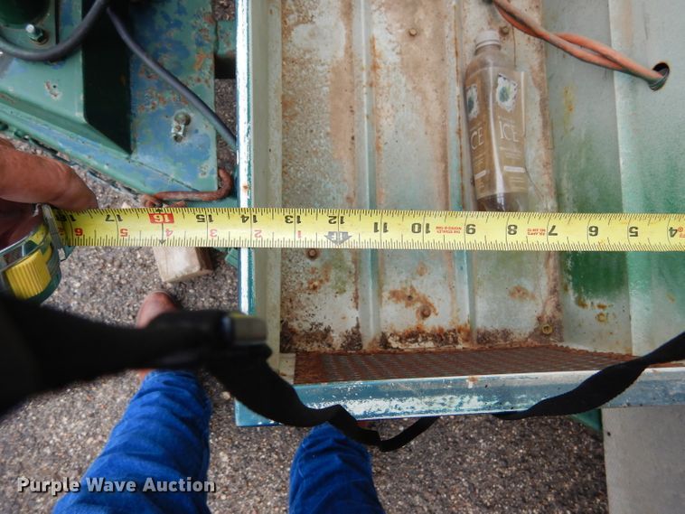 image for item DF2640 1999 S&H enclosed cargo trailer