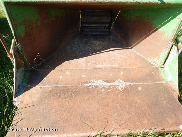 image for item DF4224 1998 John Deere 250XP wood chipper