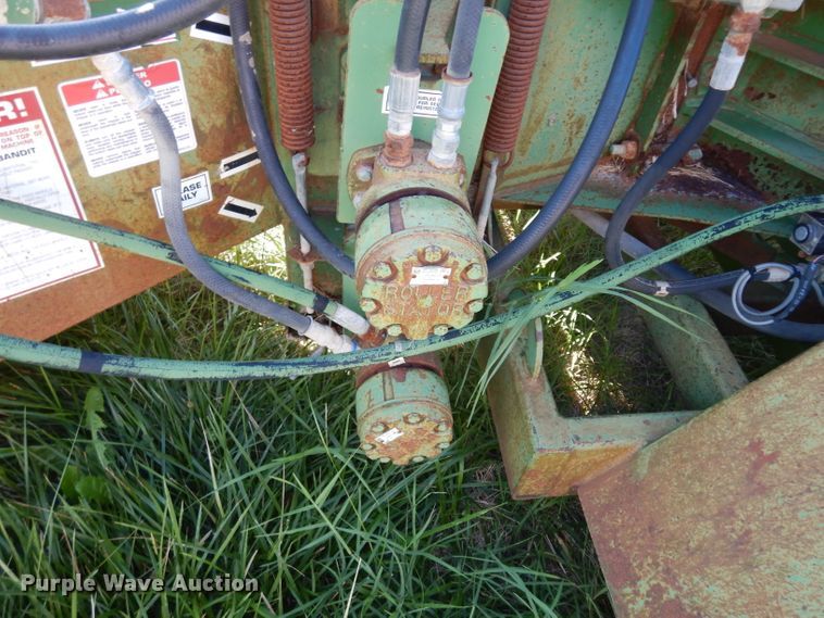 image for item DF4224 1998 John Deere 250XP wood chipper