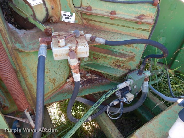 image for item DF4224 1998 John Deere 250XP wood chipper