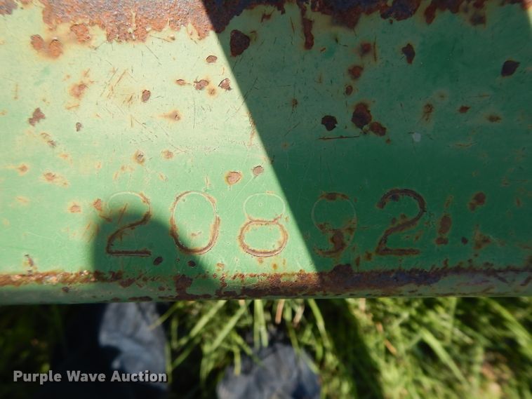 image for item DF4224 1998 John Deere 250XP wood chipper