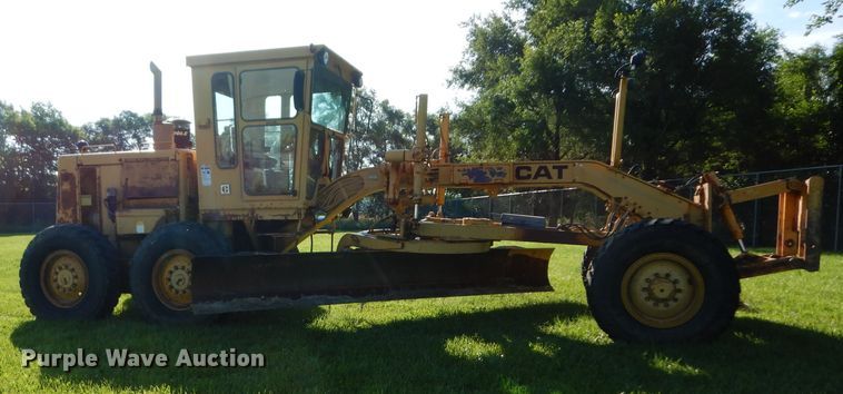 image for item DF4227 1987 Caterpillar 120  motor grader