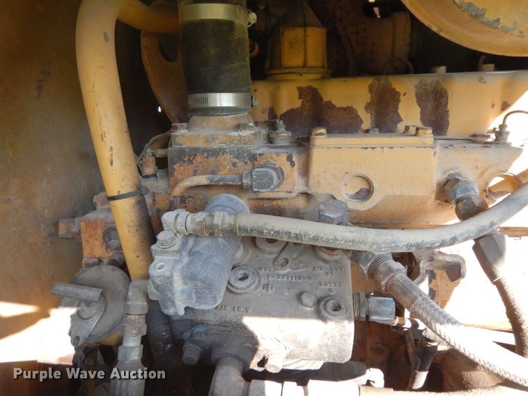 image for item DF4227 1987 Caterpillar 120  motor grader