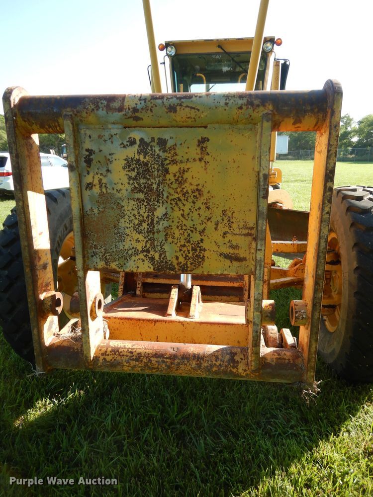 image for item DF4227 1987 Caterpillar 120  motor grader