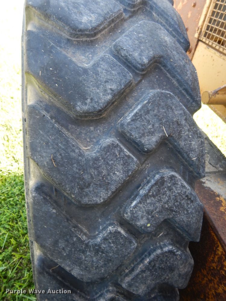 image for item DF4227 1987 Caterpillar 120  motor grader