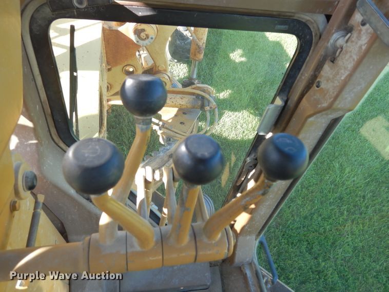 image for item DF4227 1987 Caterpillar 120  motor grader