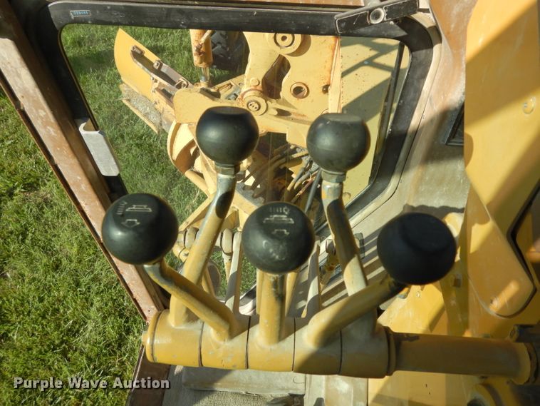 image for item DF4227 1987 Caterpillar 120  motor grader