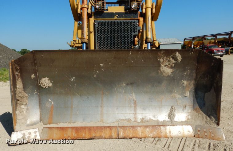 image for item DF4228 1990 Caterpillar D6H  dozer