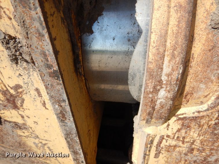 image for item DF4228 1990 Caterpillar D6H  dozer