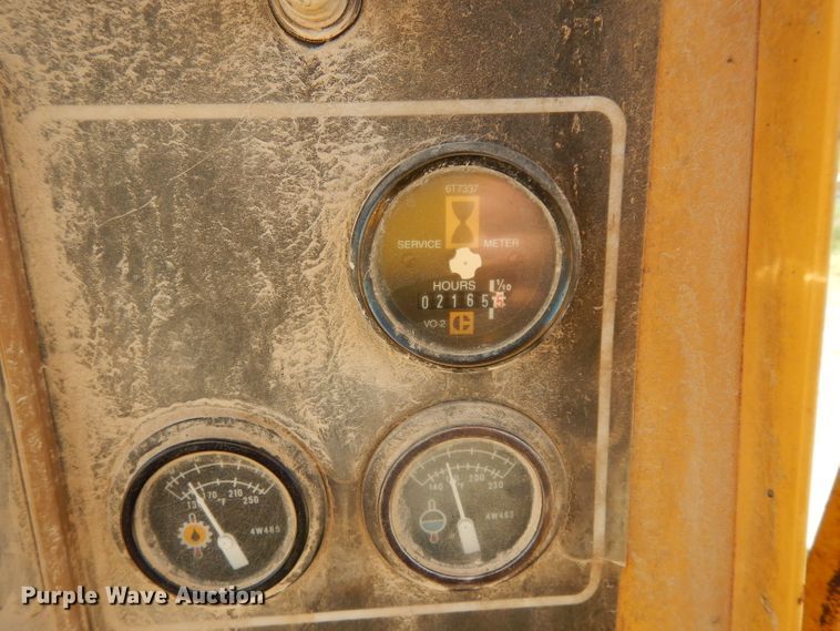 image for item DF4228 1990 Caterpillar D6H  dozer