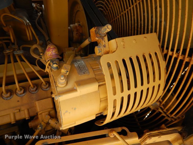 image for item DF4228 1990 Caterpillar D6H  dozer