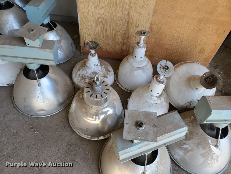 image for item DF7485 Gymnasium light fixtures