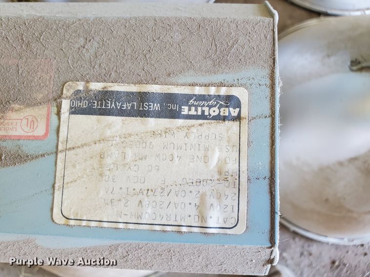 image for item DF7485 Gymnasium light fixtures