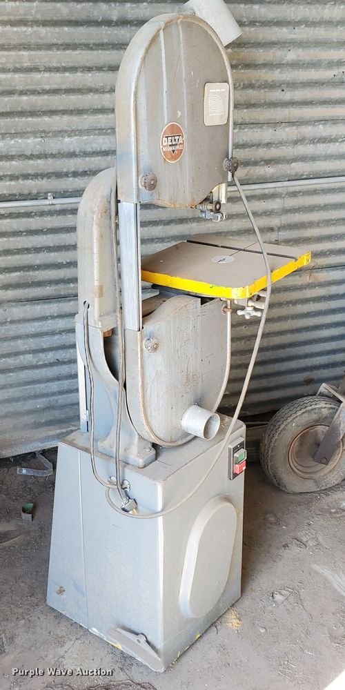 image for item DF7490 Delta Milwaukee bandsaw