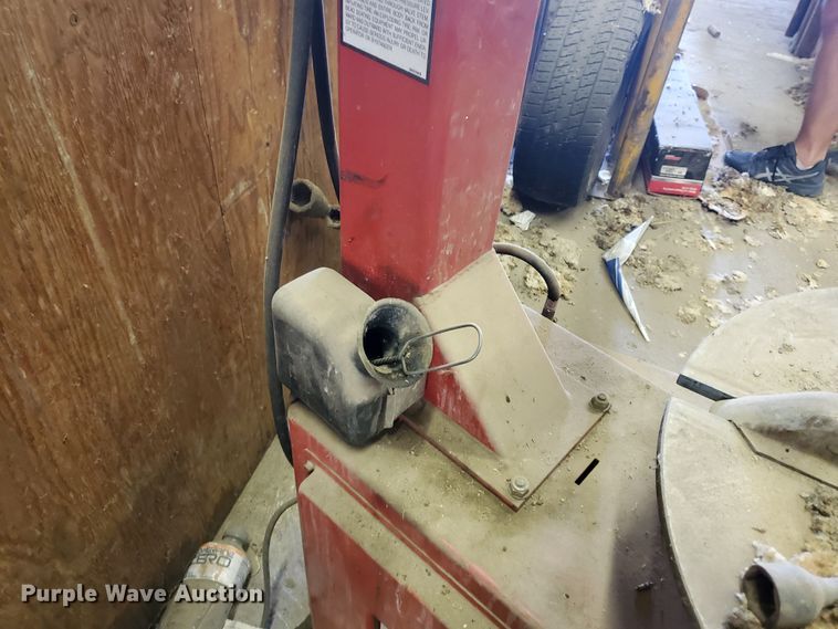 image for item DF7492 Coats RC-1 tire machine