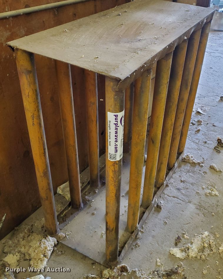 image for item DF7497 Tire inflation cage