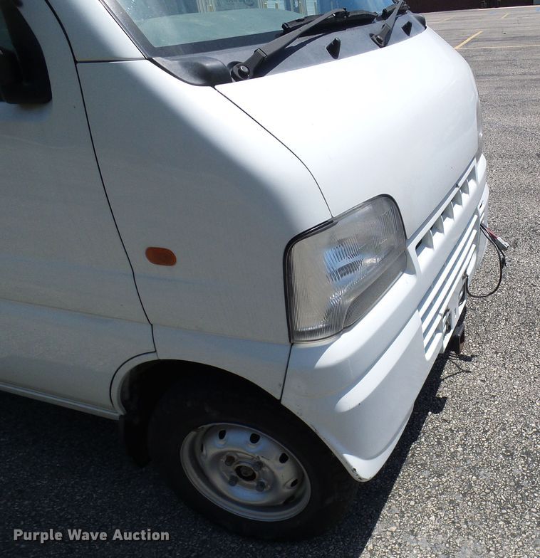 image for item DG1951 2002 Suzuki  mini truck