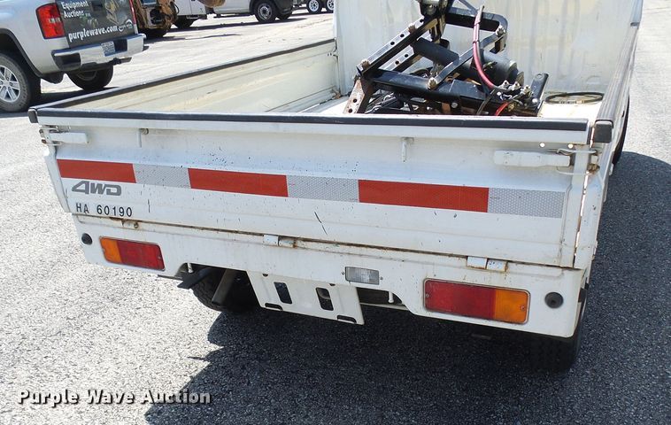 image for item DG1951 2002 Suzuki  mini truck