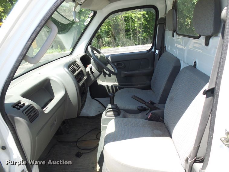 image for item DG1951 2002 Suzuki  mini truck