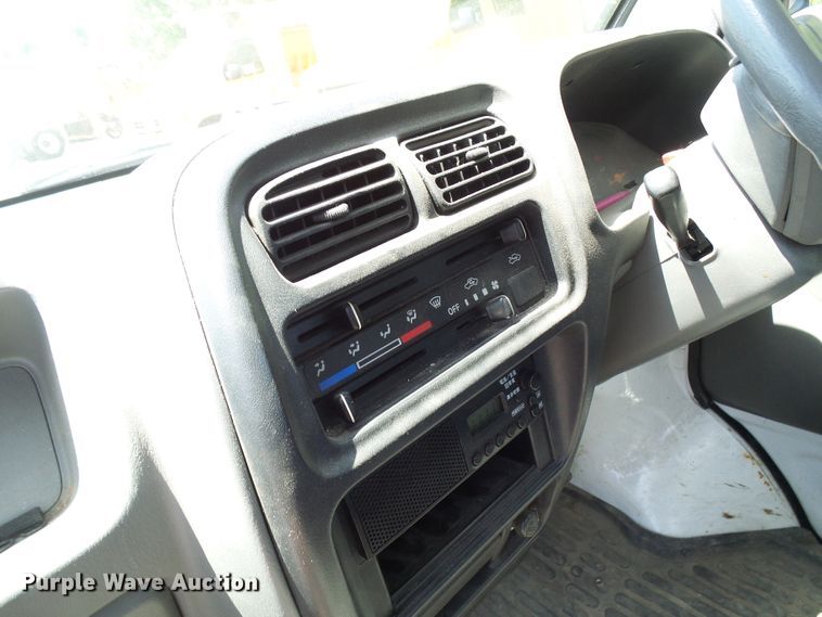 image for item DG1951 2002 Suzuki  mini truck