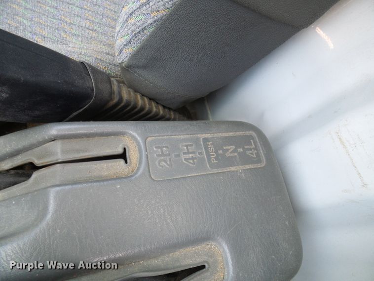 image for item DG1951 2002 Suzuki  mini truck